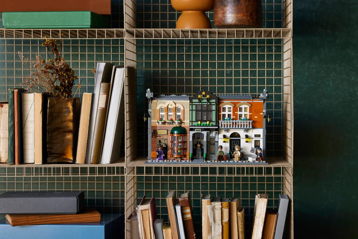 Конструктор Lego 10351 ICONS Шерлок Холмс: Книжный уголок