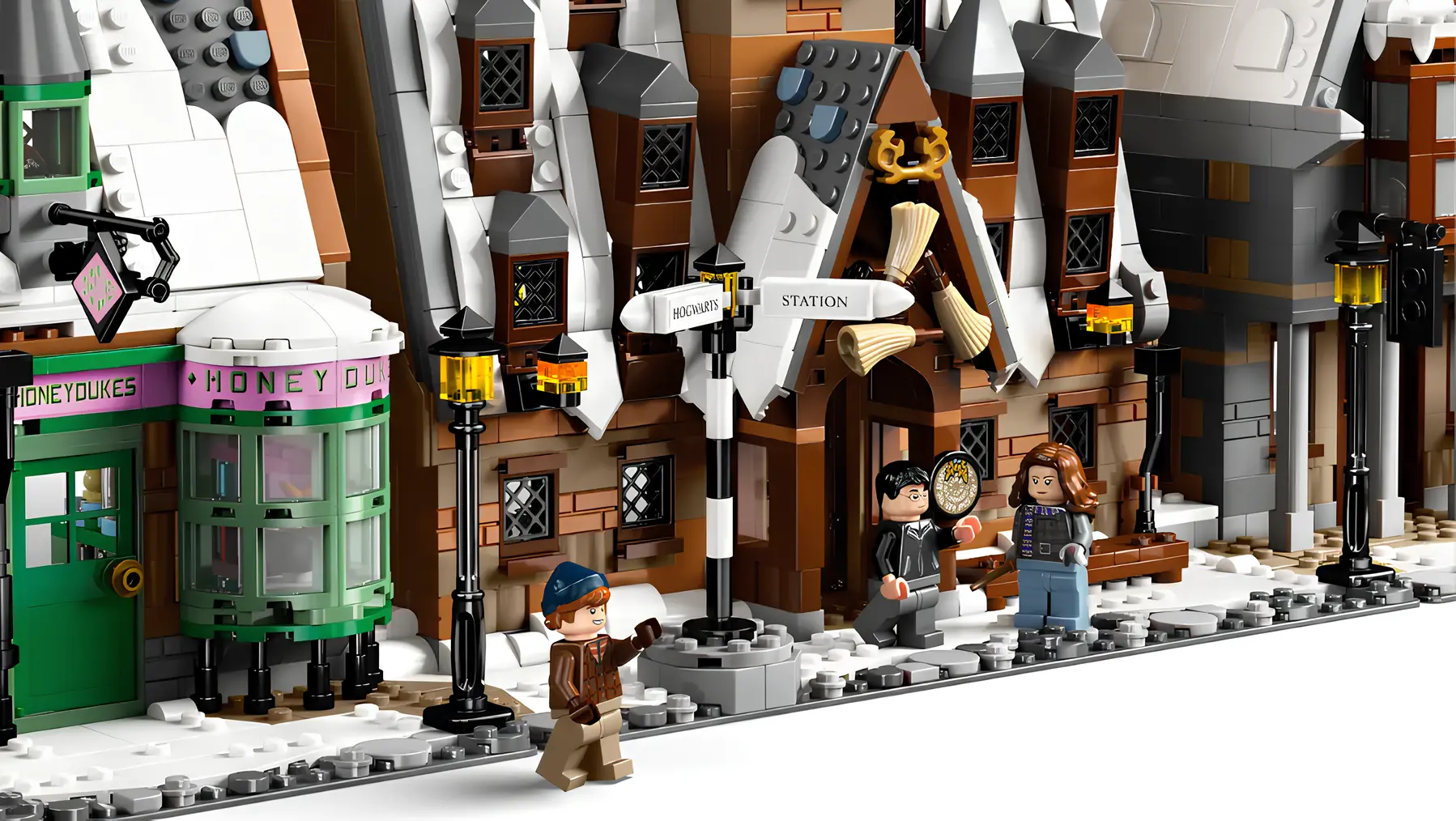 Конструктор Lego 76457 Harry Potter Деревня Хогсмид – Коллекционное