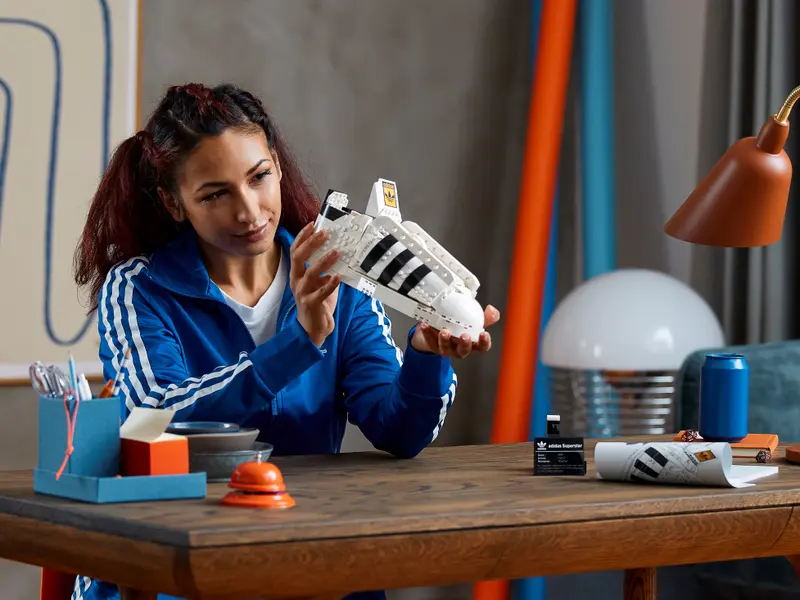 купить Лего Конструктор LEGO 10282 Icons Кроссовки adidas Originals