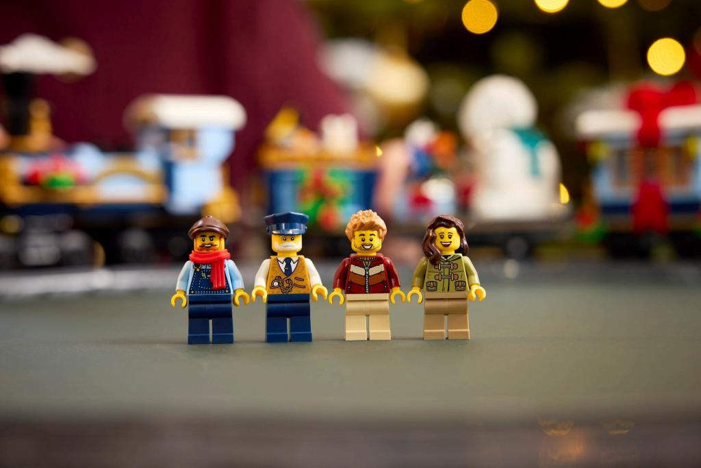 Конструктор Lego 10361 ICONS Праздничный экспресс