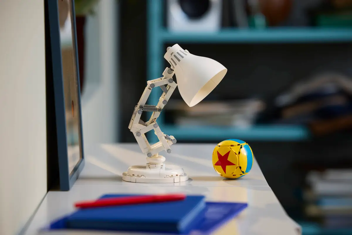 Конструктор Lego 21357 Ideas Люксо-младший Disney Pixar