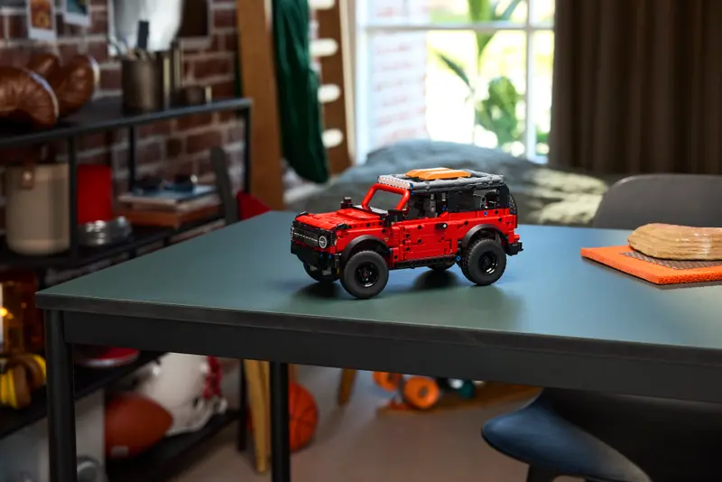 Конструктор Lego 42213 Technic Внедорожник Ford Bronco