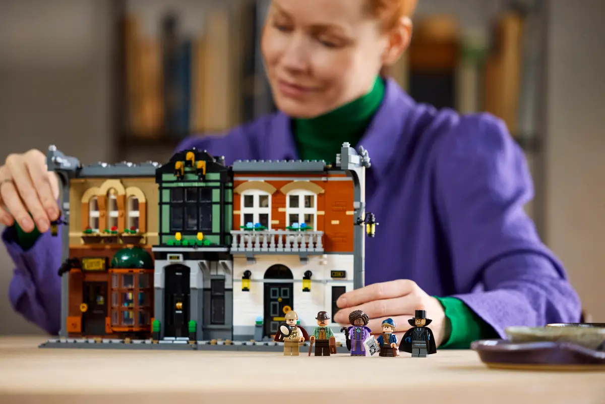 Конструктор Lego 10351 ICONS Шерлок Холмс: Книжный уголок